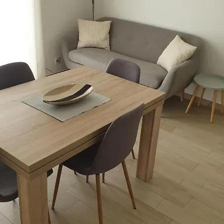 Filip Vedran 公寓 *