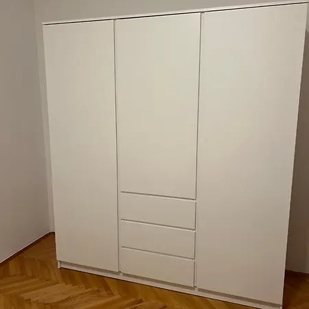 Filip Vedran アパート *